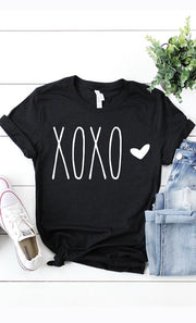 XOXO "Hugs + Kisses" T-Shirt* - Addict Apparel